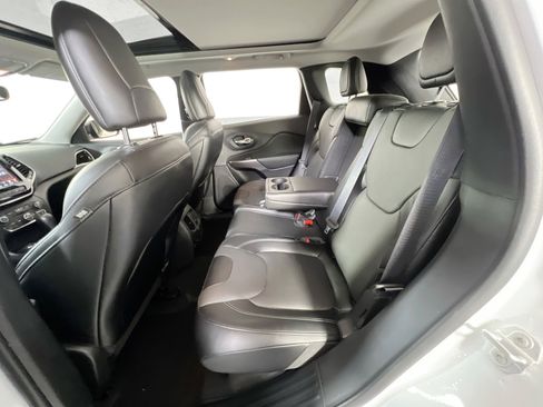 Used 2022 Jeep Cherokee Limited w/ Elite Package image 25