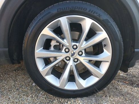 Used 2021 Ford Explorer Platinum w/ Equipment Group 601A image 26