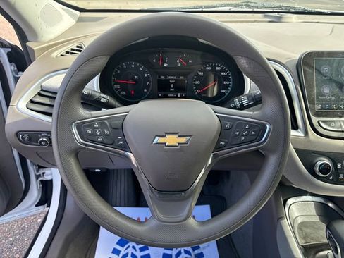 Used 2024 Chevrolet Malibu LT FWD image 19