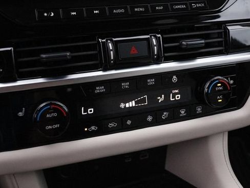 Certified 2025 Nissan Pathfinder SL AWD/4WD image 20