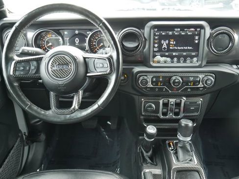Used 2022 Jeep Wrangler Unlimited Sahara image 16