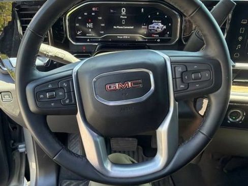 Used 2024 GMC Sierra 1500 Elevation AWD/4WD image 4