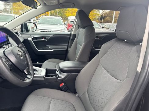 Used 2024 Toyota RAV4 AWD Hybrid image 15