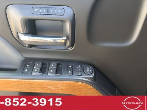 Used 2018 Chevrolet Silverado 1500 LTZ w/ LTZ Plus Package AWD/4WD image 27