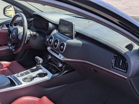 Used 2021 Kia Stinger GT1 AWD/4WD image 36