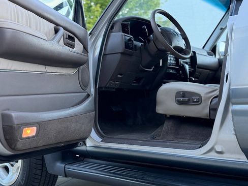 Used 1995 Toyota Land Cruiser AWD/4WD image 29