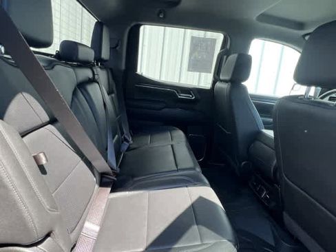 Used 2024 GMC Sierra 1500 SLT image 25