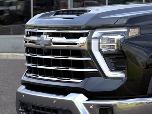 New 2026 Chevrolet Silverado 3500 LTZ w/ LTZ Plus Package AWD/4WD image 13
