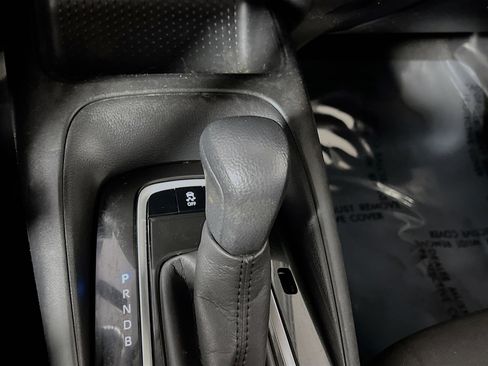 Used 2020 Toyota Corolla LE image 23