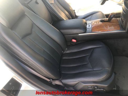 Used 2004 Cadillac XLR image 19