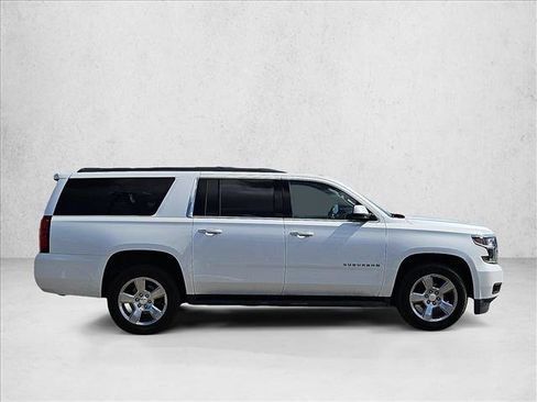 Used 2020 Chevrolet Suburban LT AWD/4WD image 4