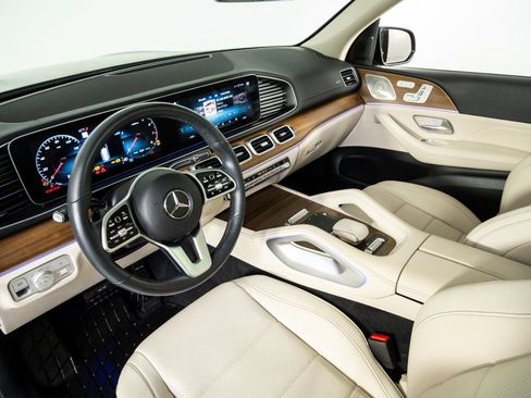 Used 2023 Mercedes-Benz GLS 450 GLS 450 image 4