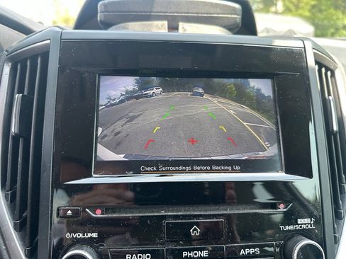 Used 2019 Subaru Forester Premium AWD/4WD image 8