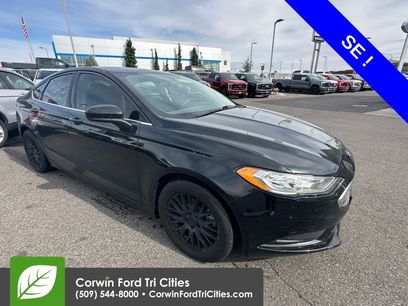 Used 2017 Ford Fusion SE w/ Fusion SE Technology Package