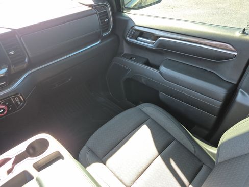 Used 2022 Chevrolet Silverado 1500 RST image 19