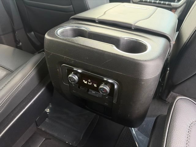 Used 2025 GMC Yukon Denali AWD/4WD image 49