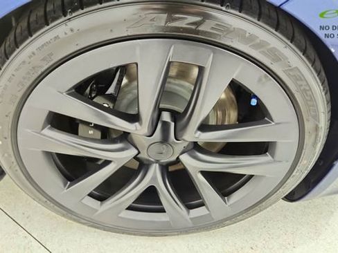 Used 2022 Tesla Model S AWD/4WD image 56