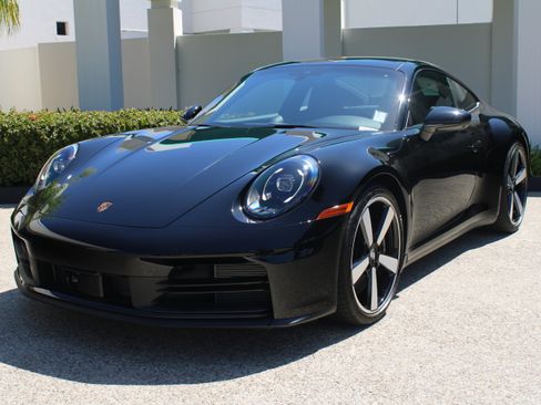 Certified 2026 Porsche 911 Carrera 4S AWD/4WD image 25