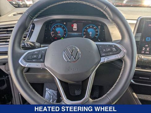 Certified 2024 Volkswagen Atlas Cross Sport SE w/ Panoramic Sunroof Package AWD/4WD image 13