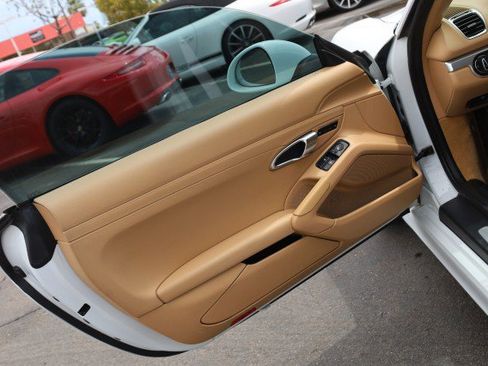 Used 2016 Porsche Cayman RWD image 21