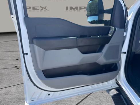 Used 2023 Ford F250 XL RWD image 12