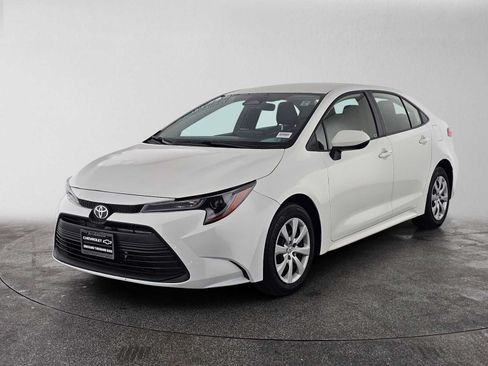 Used 2026 Toyota Corolla LE FWD image 7