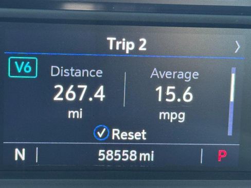 Used 2021 Cadillac XT5 Premium Luxury w/ LPO, Floor Liner Package image 20