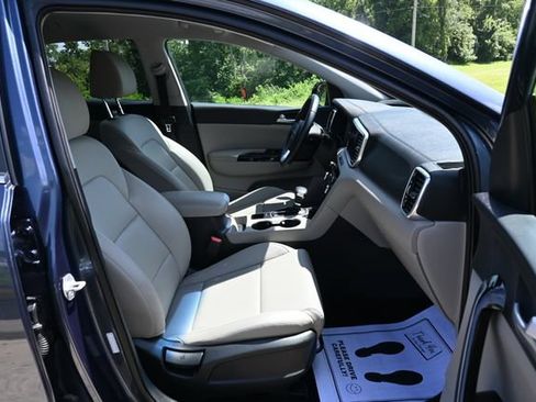 Used 2021 Kia Sportage EX FWD image 19