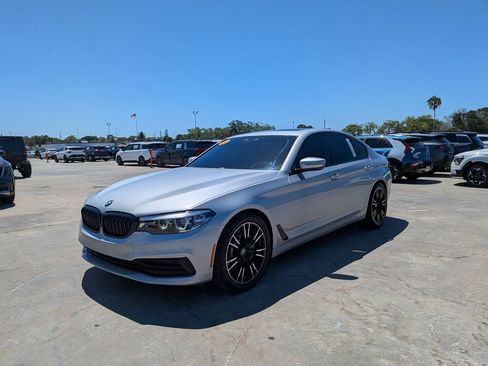 Used 2019 BMW 530i w/ Premium Package RWD image 3