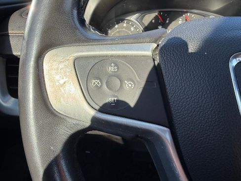 Used 2019 GMC Terrain SLE image 13