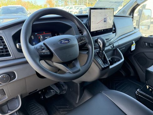 New 2026 Ford Transit 150 Low Roof w/ Load Area Protection Package RWD image 2