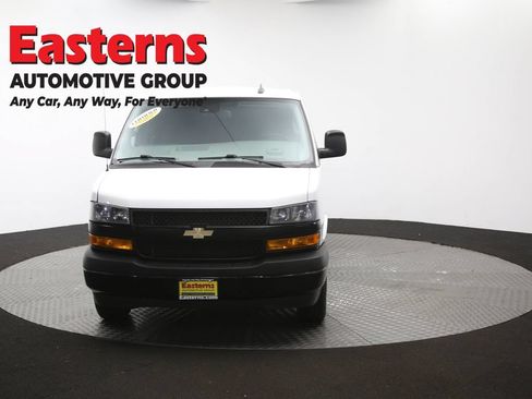 Used 2020 Chevrolet Express 3500 w/ Driver Convenience Package RWD image 50