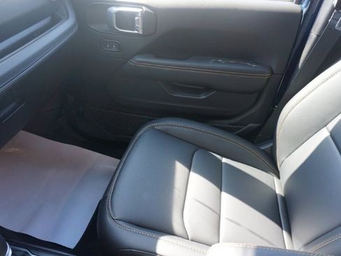 New 2025 Jeep Wrangler Sahara image 27