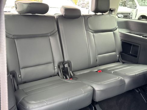 New 2026 Ford Expedition Active AWD/4WD image 18