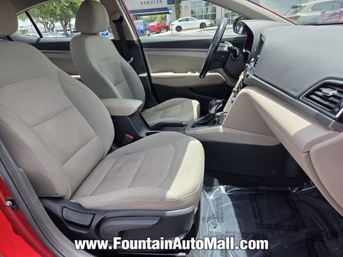 Used 2017 Hyundai Elantra SE w/ SE A/T Tech Package 03 FWD image 14