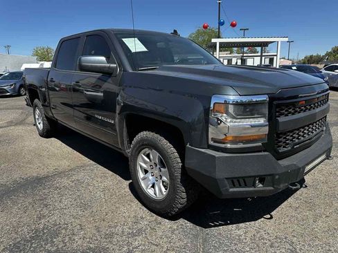 Used 2017 Chevrolet Silverado 1500 LT w/ All Star Edition AWD/4WD image 4