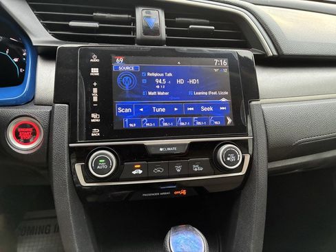 Used 2018 Honda Civic EX image 10