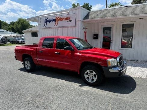 Used 2005 Dodge Dakota SLT RWD image 1