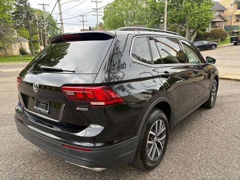 Used 2019 Volkswagen Tiguan SE w/ Panoramic Sunroof Package AWD/4WD image 9