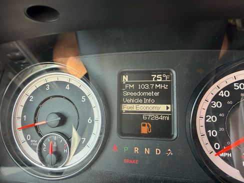 Used 2018 RAM 1500 Express w/ Express Value Package AWD/4WD image 29