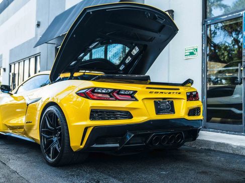 Used 2025 Chevrolet Corvette Z06 RWD image 33