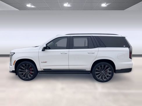 Certified 2025 Cadillac Escalade V w/ LPO, Floor Liner Package image 2