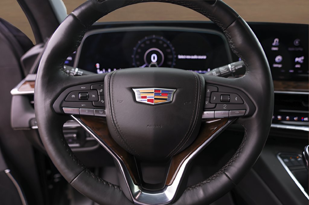 Used 2024 Cadillac Escalade ESV Sport Platinum w/ LPO, ONYX Package AWD/4WD image 12