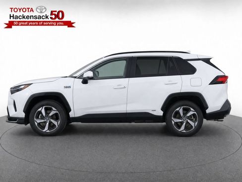 Used 2023 Toyota RAV4 SE w/ Weather & Moonroof Package AWD/4WD image 6