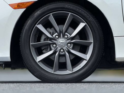 Used 2019 Honda Civic EX image 18
