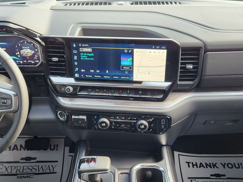 Used 2026 Chevrolet Silverado 1500 LTZ image 17