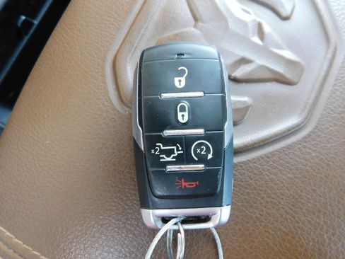 Used 2022 RAM 1500 Laramie w/ Laramie Southwest Edition image 26