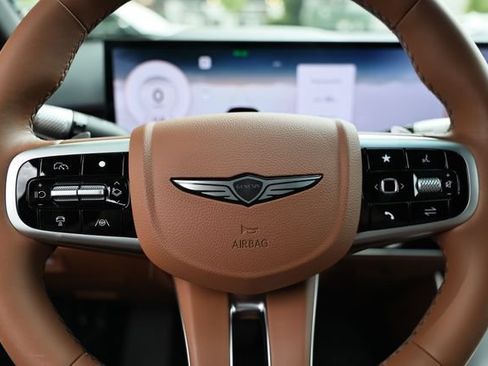 New 2026 Genesis GV70 2.5T Advanced AWD/4WD image 33