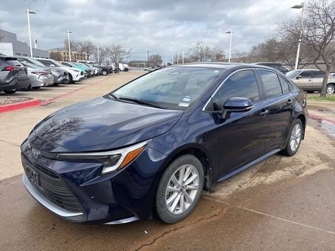 Used 2024 Toyota Corolla XLE image 1