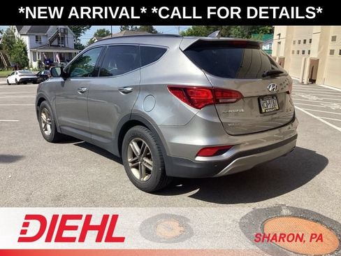 Used 2017 Hyundai Santa Fe Sport w/ 2.4L Tech Package 04 AWD/4WD image 5